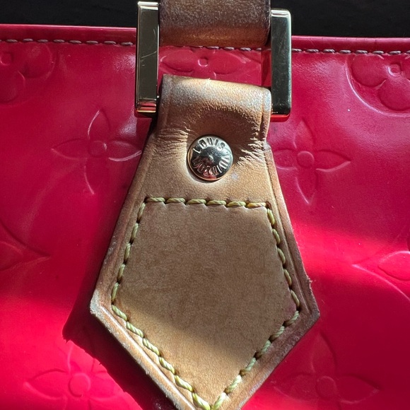 Louis Vuitton Houston Bag Monogram Vernis Fuchsia Pink - Picture 4 of 8